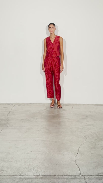 MIOH Montesco. Pleated trousers in botanical floral fabric