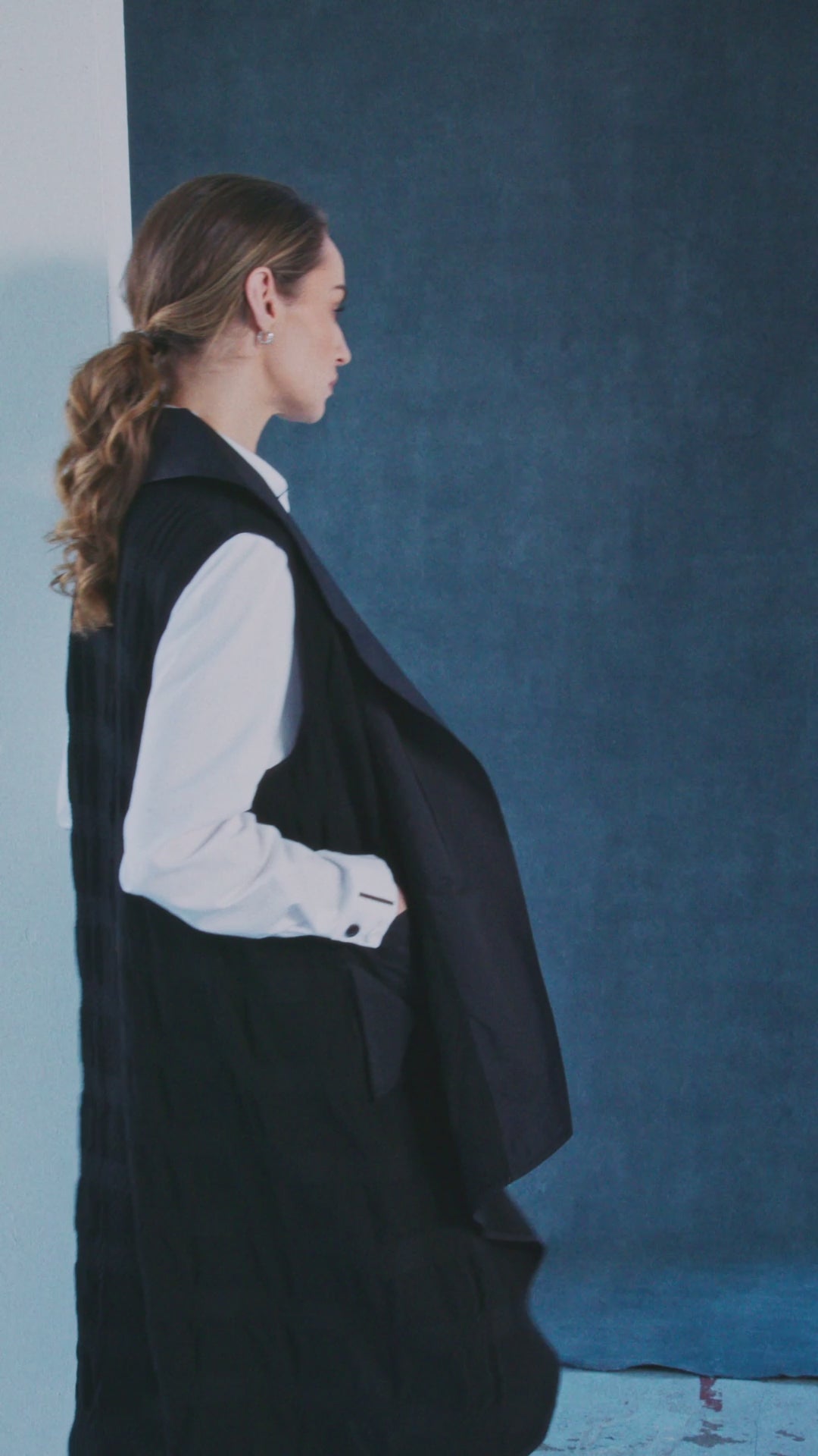 NAYA 25195 long line waistcoat with dipped hem metal collar and pocket