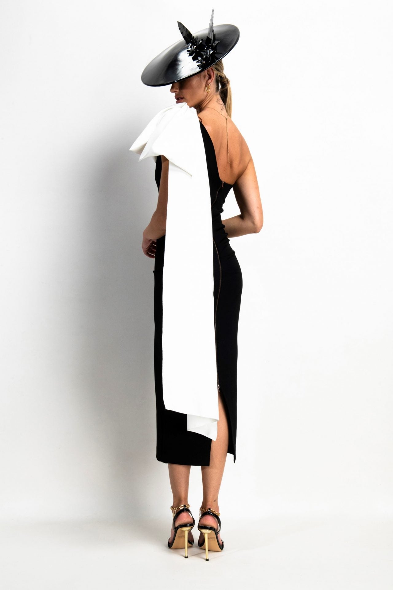 Kevan Jon Krystl Black and White – revolve store