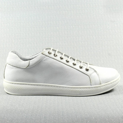 Lazy Dog forage  lather shoe