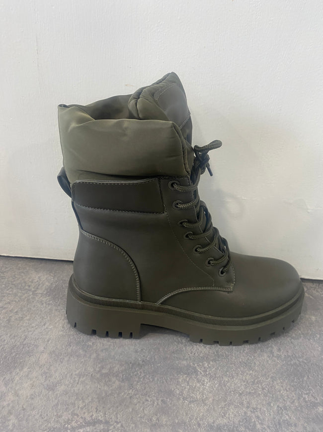 Lace up biker boot nylon cushion top