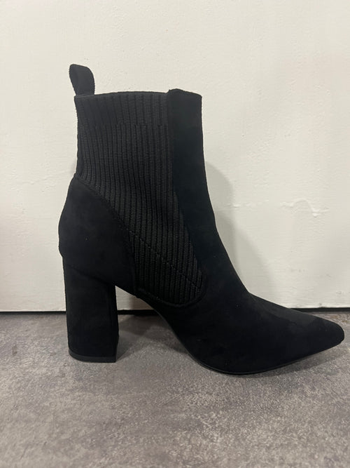 Pull on suede  sock boot